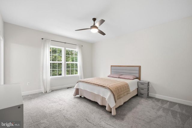 6073 CAMERONS FERRY DR, Haymarket, VA 20169