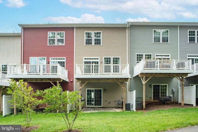 6073 CAMERONS FERRY DR, Haymarket, VA 20169