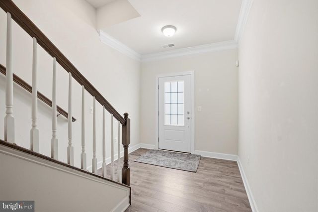 6073 CAMERONS FERRY DR, Haymarket, VA 20169