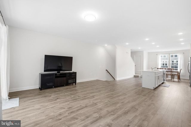 6073 CAMERONS FERRY DR, Haymarket, VA 20169