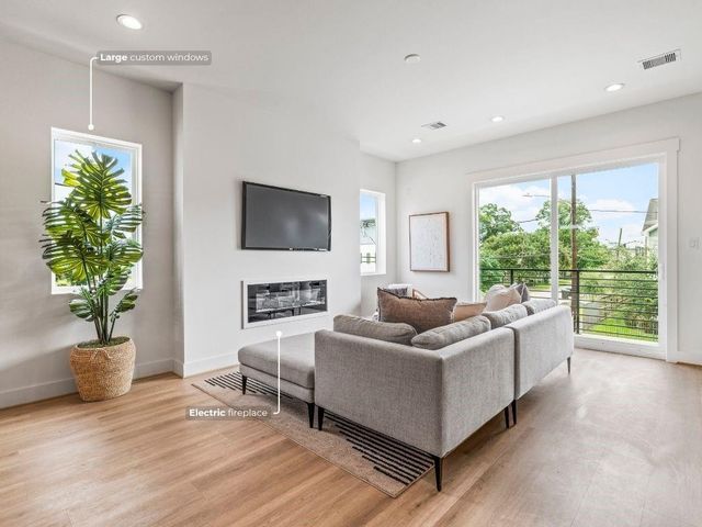 4432 Oats Street, Houston, TX 77020