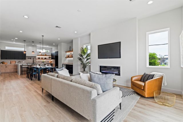 4432 Oats Street, Houston, TX 77020