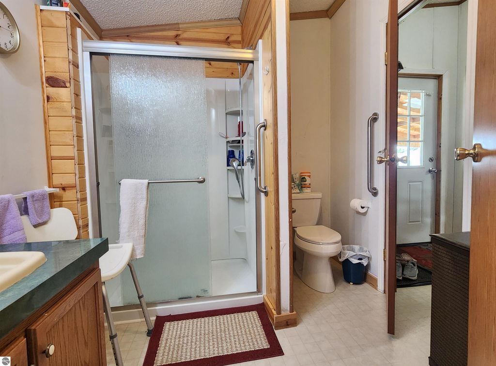 Image 19 of property listing at 3362 Lassie Drive, Alma, MI 48801