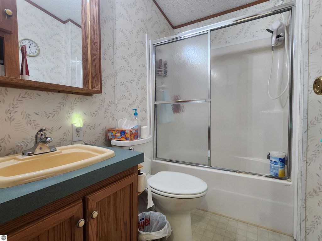 Image 25 of property listing at 3362 Lassie Drive, Alma, MI 48801