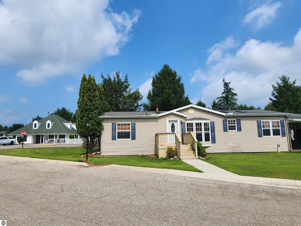 Image 30 of property listing at 3362 Lassie Drive, Alma, MI 48801