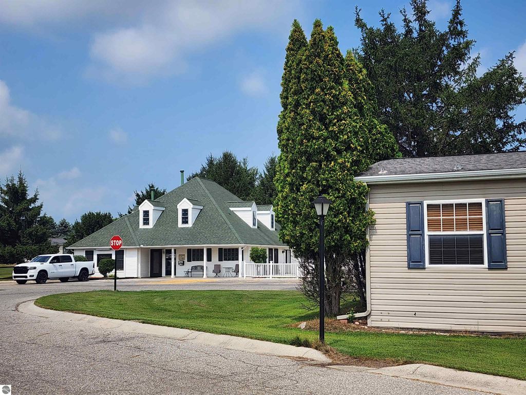 Image 31 of property listing at 3362 Lassie Drive, Alma, MI 48801