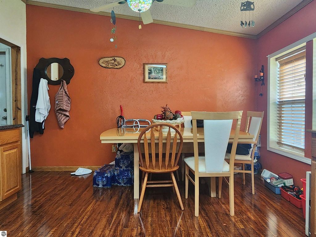 Image 4 of property listing at 3362 Lassie Drive, Alma, MI 48801