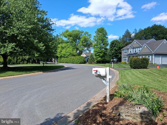 181 WINDOVER TURN, Lancaster, PA 17601