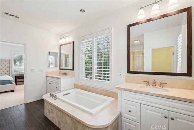 70 Lupari, Irvine, CA 92618