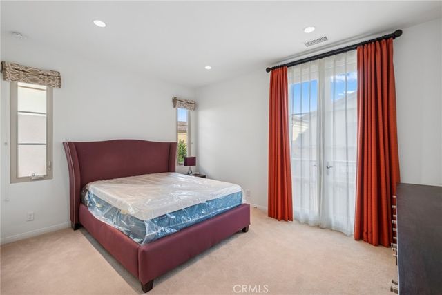 70 Lupari, Irvine, CA 92618