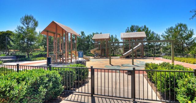 70 Lupari, Irvine, CA 92618