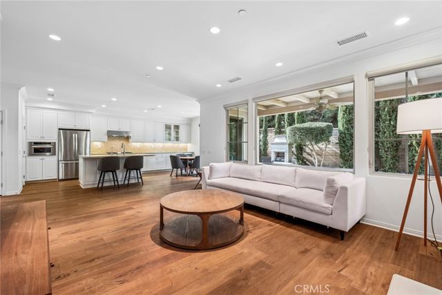 70 Lupari, Irvine, CA 92618