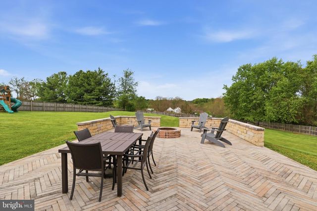 415 BARTS CHURCH RD, Hanover, PA 17331