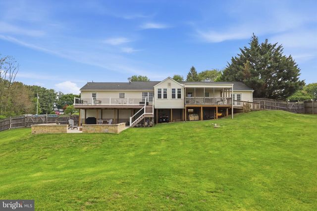 415 BARTS CHURCH RD, Hanover, PA 17331
