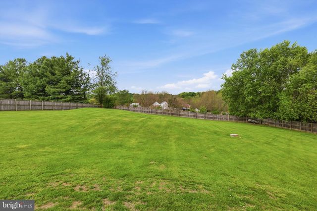 415 BARTS CHURCH RD, Hanover, PA 17331