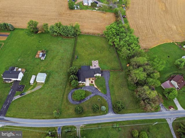 415 BARTS CHURCH RD, Hanover, PA 17331