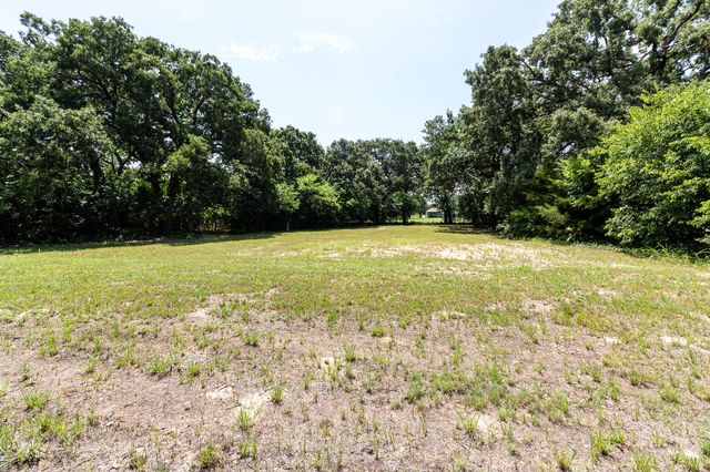 5694 Klassik K, Post Oak Bend, TX 75142