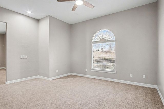 15569 Crown Oaks Drive, Montgomery, TX 77316