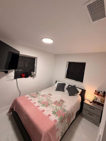 4900 NW 14th St, Lauderhill, FL 33313