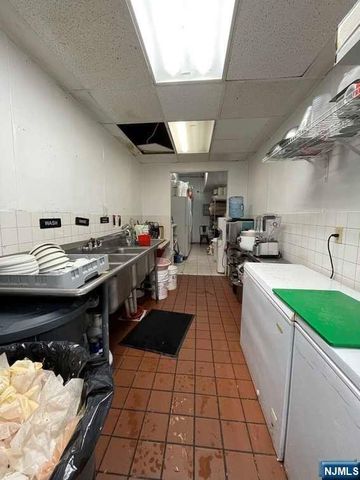 218 Main Street, Ridgefield Park, NJ 07660