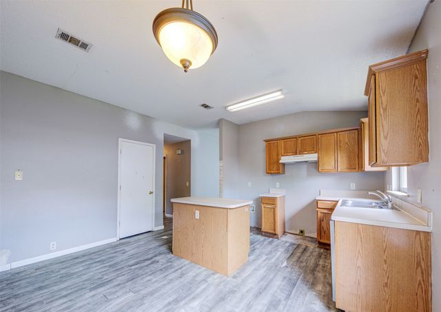 3240 BENT CREEK Drive, Denton, TX 76210