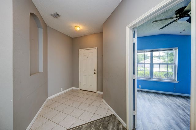 3240 BENT CREEK Drive, Denton, TX 76210