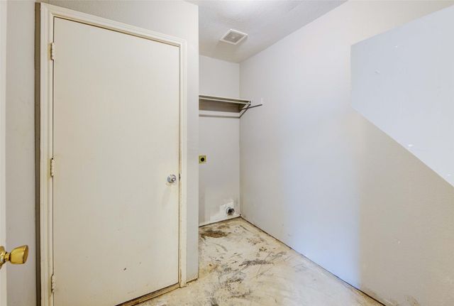 3240 BENT CREEK Drive, Denton, TX 76210