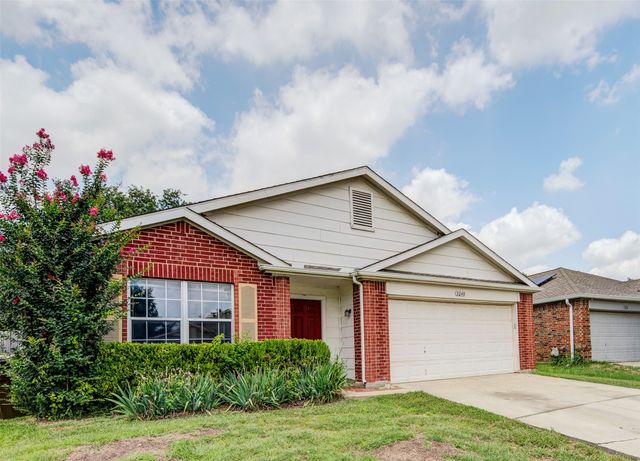 3240 BENT CREEK Drive, Denton, TX 76210