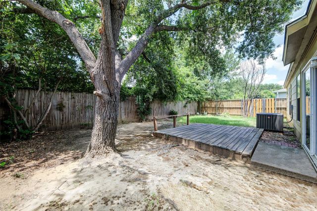 3240 BENT CREEK Drive, Denton, TX 76210