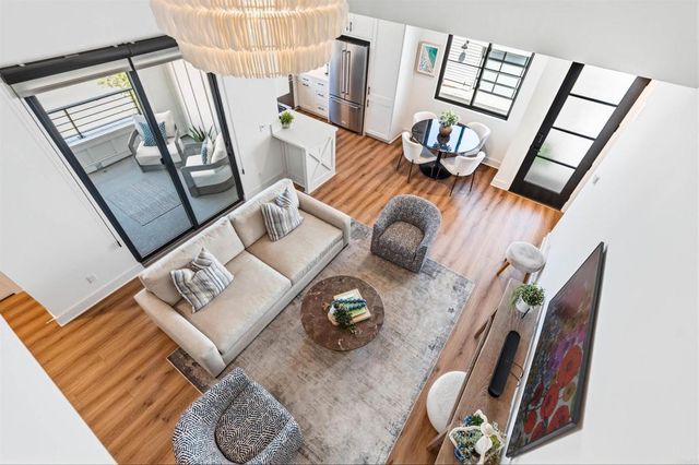 1602 San Remo Place 201, Encinitas, CA 92024