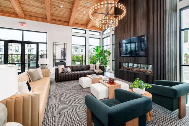 1602 San Remo Place 201, Encinitas, CA 92024