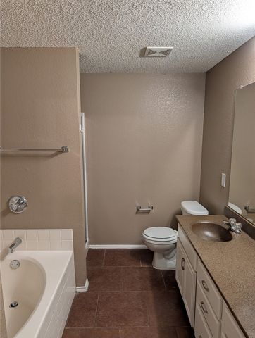 700 Flamingo Drive, Saginaw, TX 76131