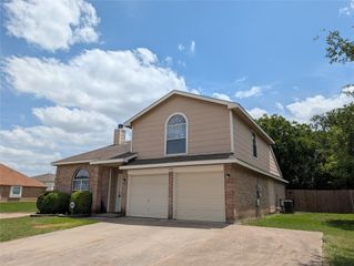 700 Flamingo Drive, Saginaw, TX 76131