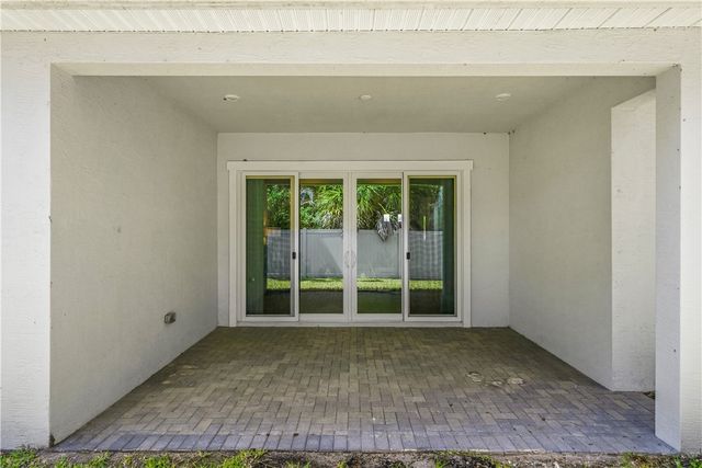 4820 Brookhaven Manor SW, Vero Beach, FL 32968