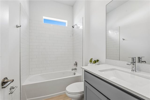 4820 Brookhaven Manor SW, Vero Beach, FL 32968