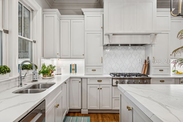 9 Middleton Gardens Pl, Bluffton, SC 29910