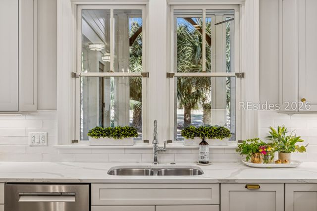 9 Middleton Gardens Pl, Bluffton, SC 29910