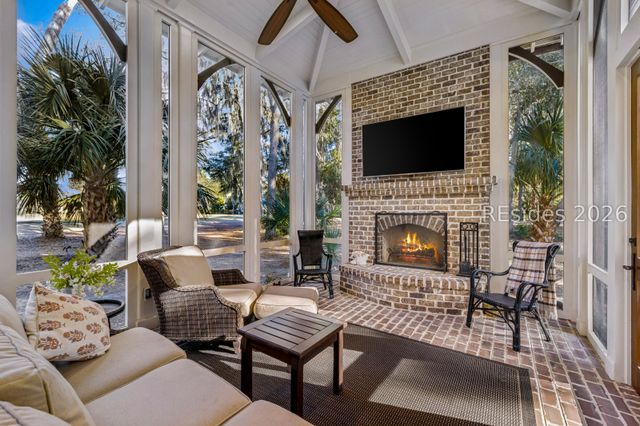 9 Middleton Gardens Pl, Bluffton, SC 29910