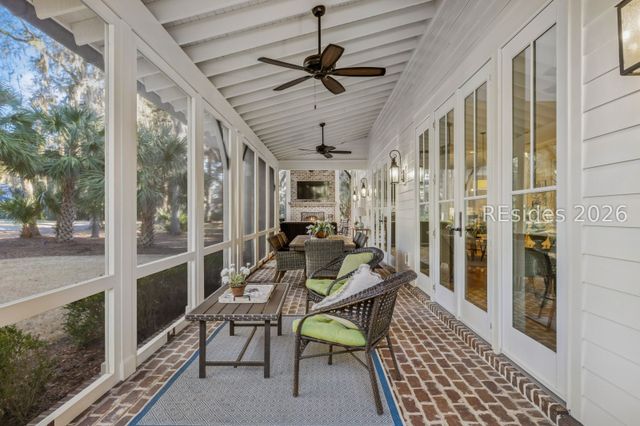 9 Middleton Gardens Pl, Bluffton, SC 29910