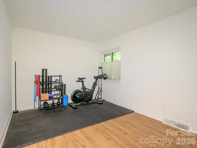 3738 Winding Creek Lane, Charlotte, NC 28226