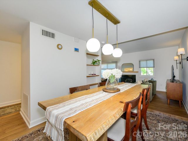 3738 Winding Creek Lane, Charlotte, NC 28226