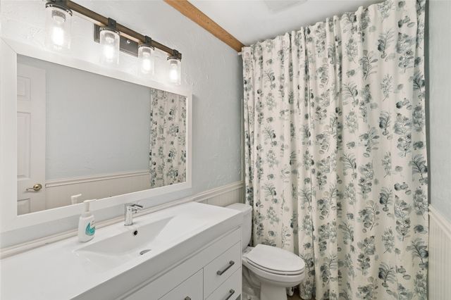 7420 Maple Drive, North Richland Hills, TX 76180