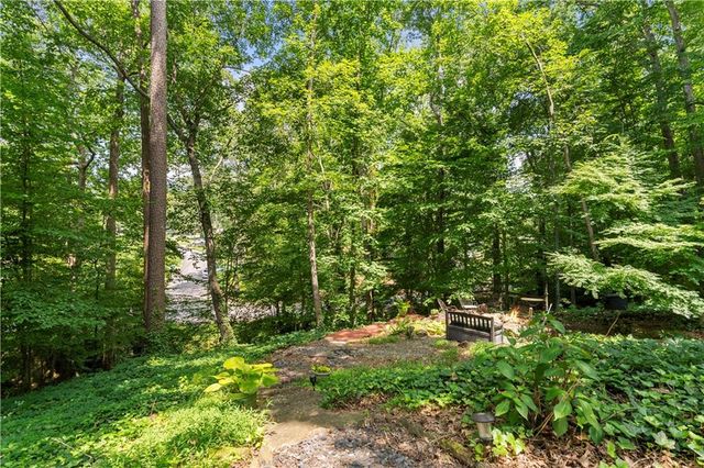 3755 Ashwood SE Drive, Smyrna, GA 30080