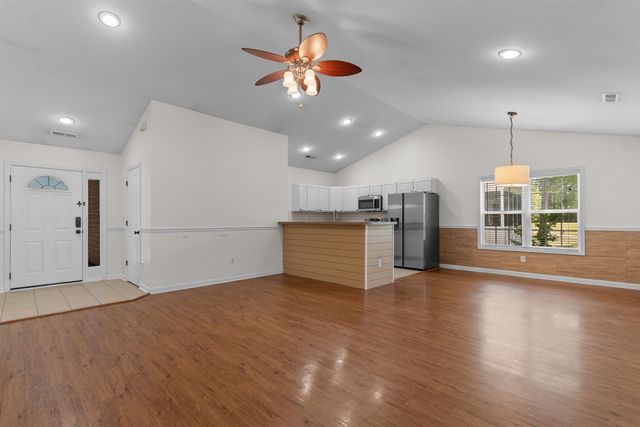 145 Sebring Ln., Myrtle Beach, SC 29588