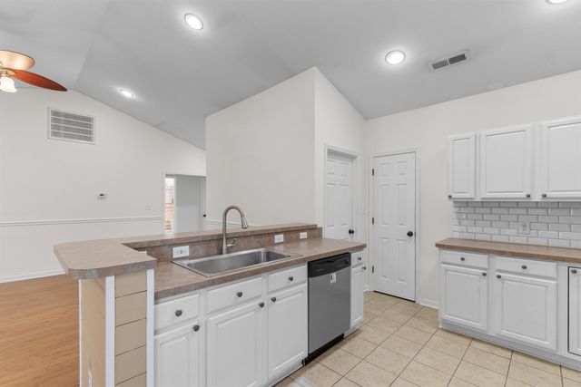 145 Sebring Ln., Myrtle Beach, SC 29588