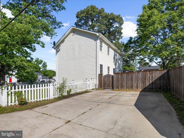 7827 CATHERINE AVENUE, Pasadena, MD 21122