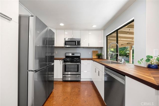 22561 Tula Drive, Saugus, CA 91350