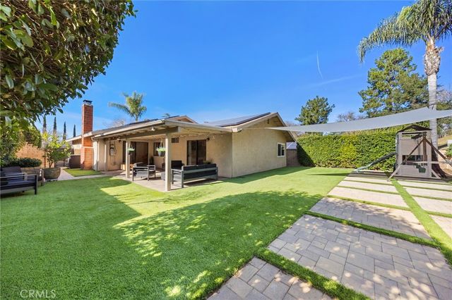 22561 Tula Drive, Saugus, CA 91350