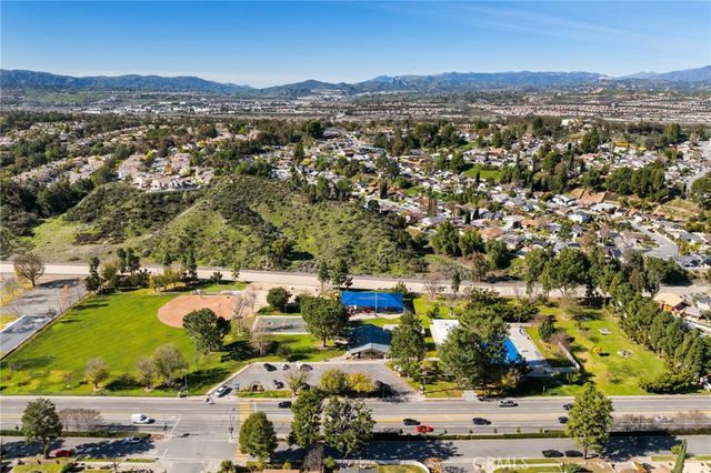 22561 Tula Drive, Saugus, CA 91350