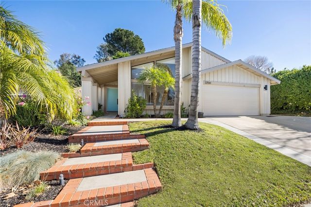 22561 Tula Drive, Saugus, CA 91350